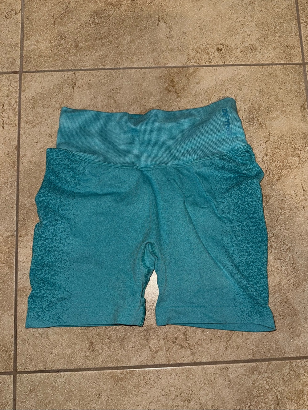 S DFYNE light blue contouring biker shorts